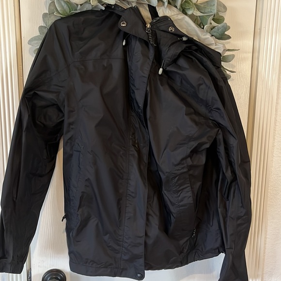 LLBean Trail Model Rain Jacket - Picture 2 of 4